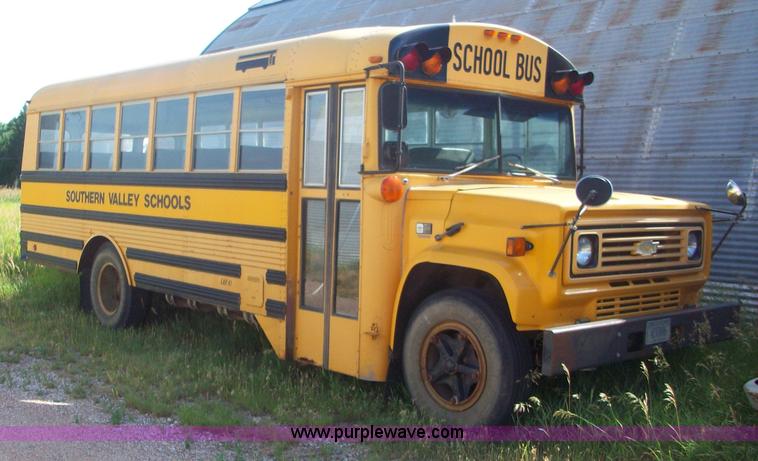image for item A1144 1990 Chevrolet S6000 school bus