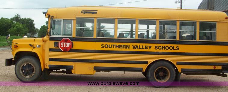 image for item A1144 1990 Chevrolet S6000 school bus