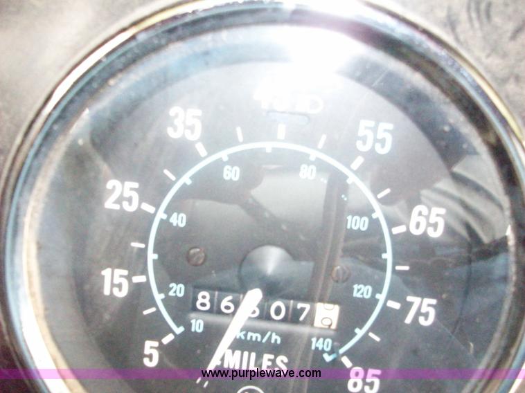 image for item A1144 1990 Chevrolet S6000 school bus