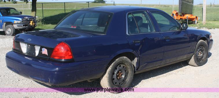 image for item A2145 2007 Ford Crown Victoria Police Interceptor