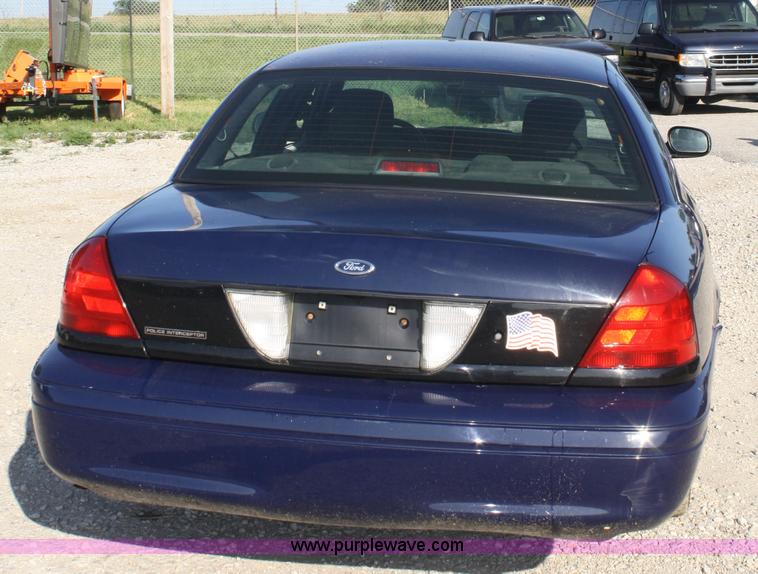 image for item A2145 2007 Ford Crown Victoria Police Interceptor