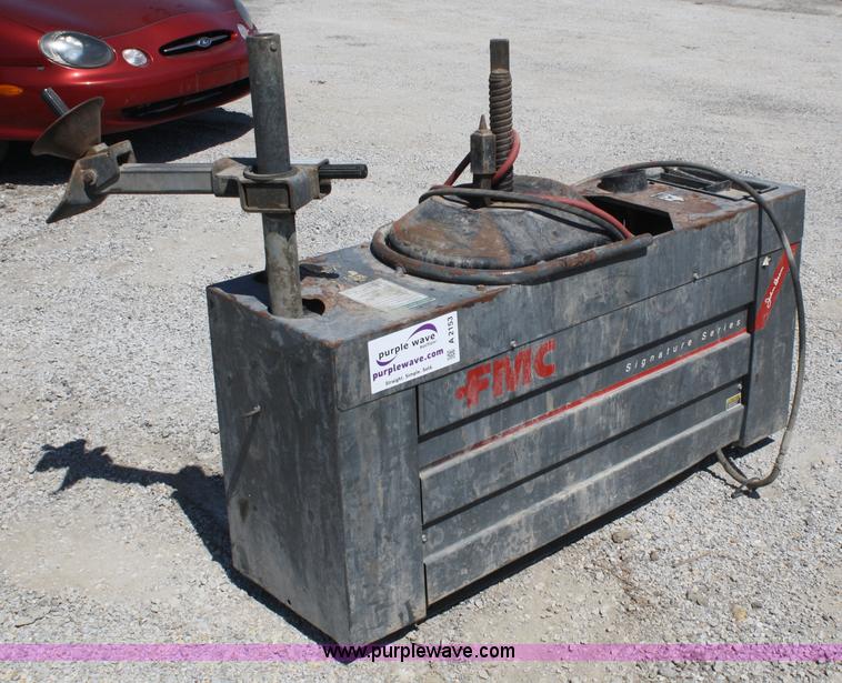 image for item A2153 FMC 7600 tire machine