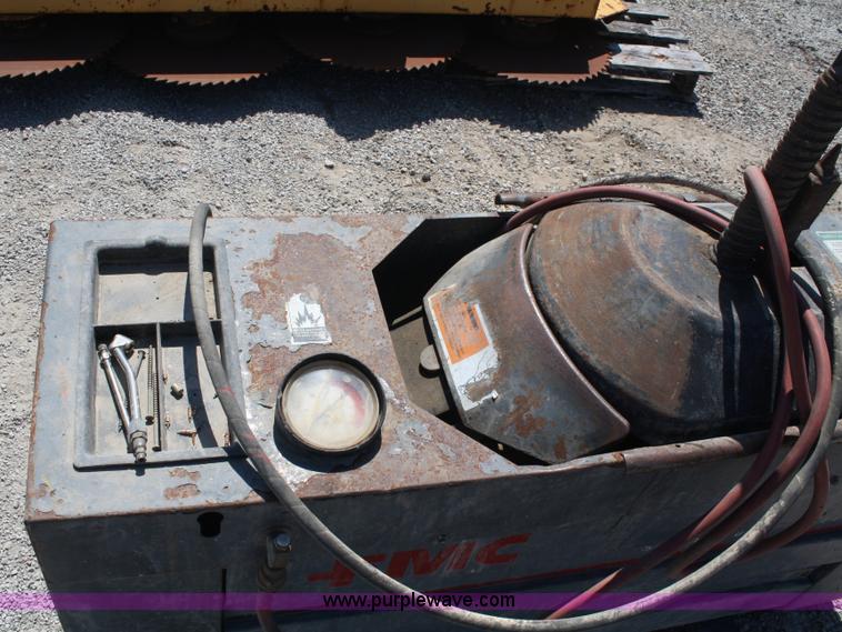 image for item A2153 FMC 7600 tire machine