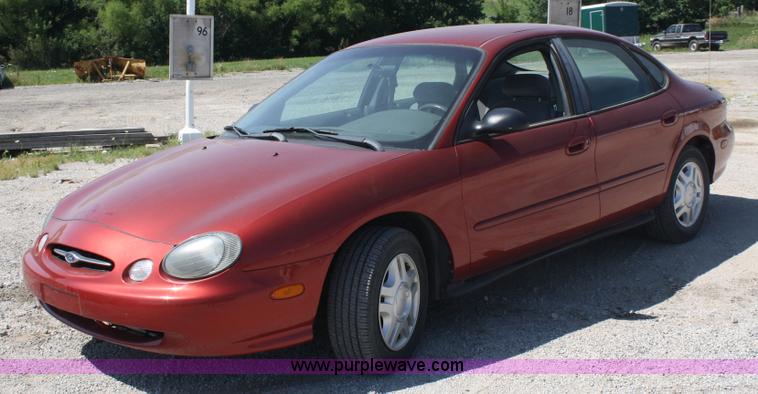 image for item A2154 1999 Ford Taurus LX