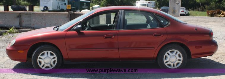 image for item A2154 1999 Ford Taurus LX