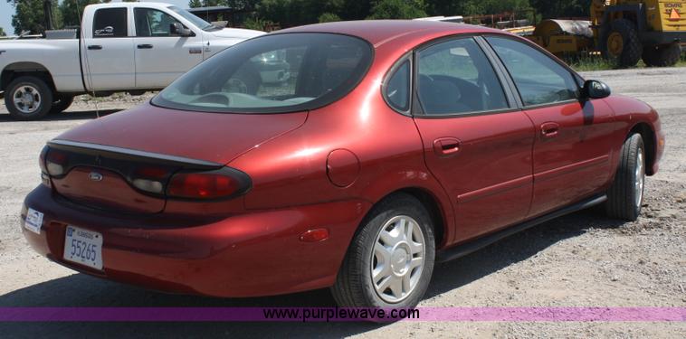 image for item A2154 1999 Ford Taurus LX