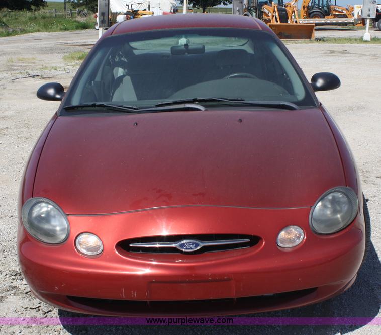 image for item A2154 1999 Ford Taurus LX