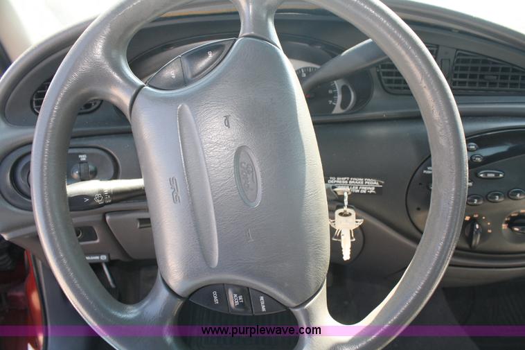 image for item A2154 1999 Ford Taurus LX