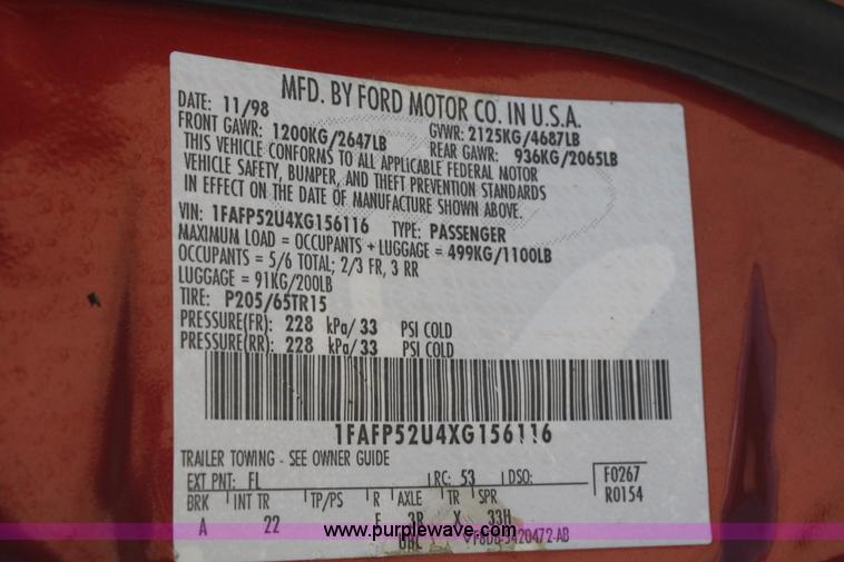 image for item A2154 1999 Ford Taurus LX