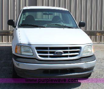 image for item A2550 1999 Ford F150 XL pickup truck