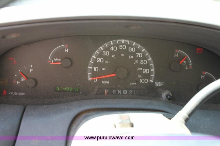 image for item A2550 1999 Ford F150 XL pickup truck