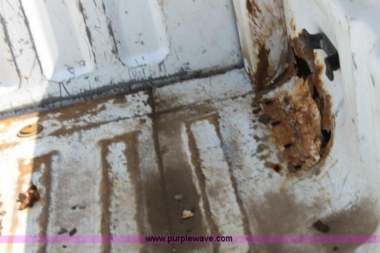 image for item A2550 1999 Ford F150 XL pickup truck