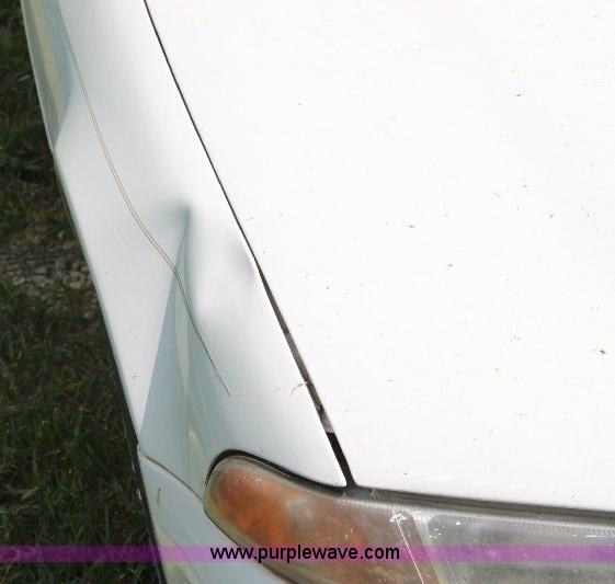 image for item A2560 1999 Dodge Stratus