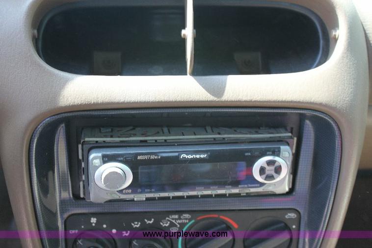 image for item A2560 1999 Dodge Stratus