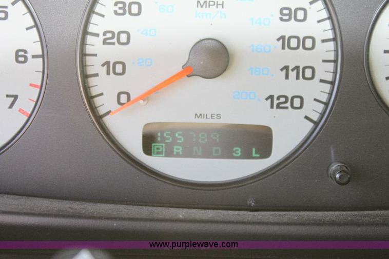 image for item A2560 1999 Dodge Stratus