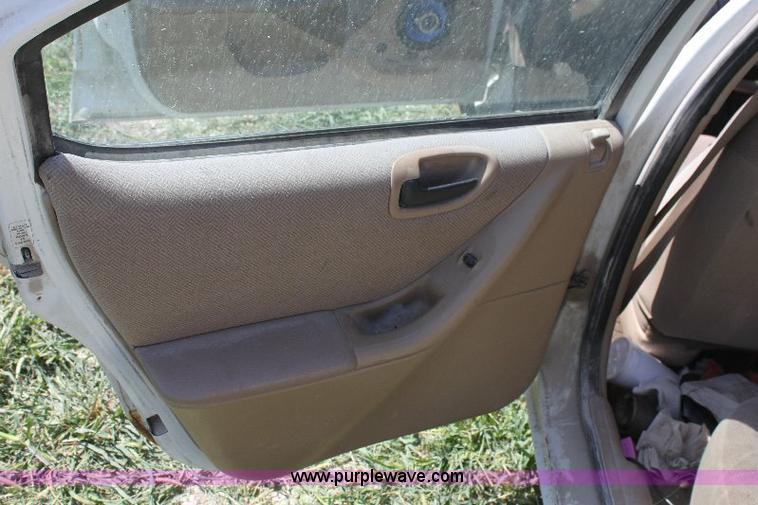 image for item A2560 1999 Dodge Stratus