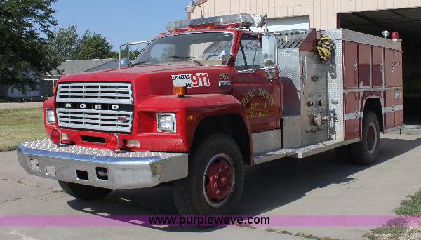 image for item A2569 1984 Ford F700 fire truck