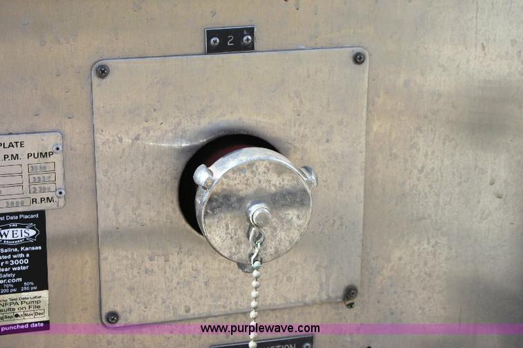 image for item A2569 1984 Ford F700 fire truck