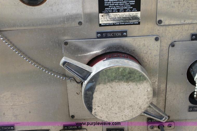 image for item A2569 1984 Ford F700 fire truck