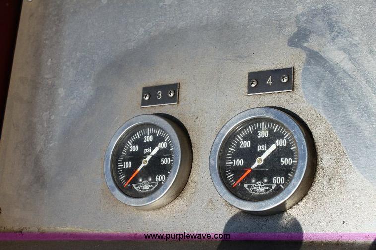 image for item A2569 1984 Ford F700 fire truck