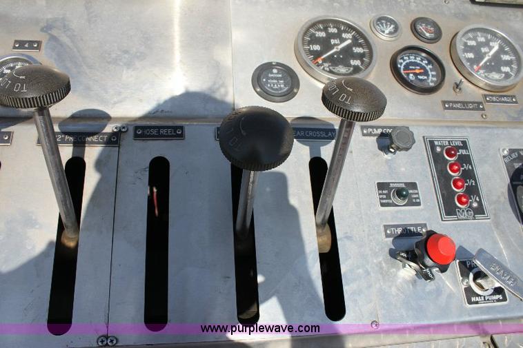 image for item A2569 1984 Ford F700 fire truck