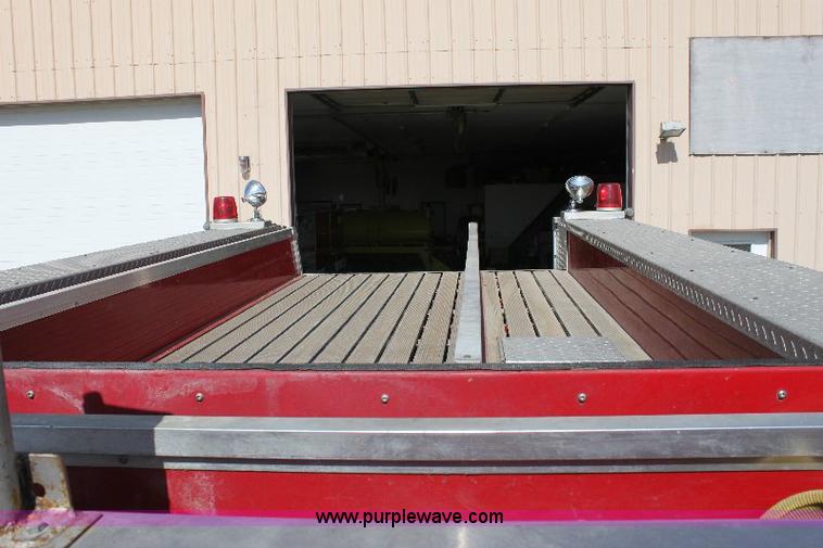 image for item A2569 1984 Ford F700 fire truck