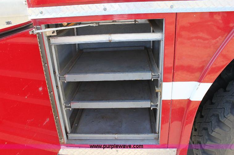 image for item A2569 1984 Ford F700 fire truck