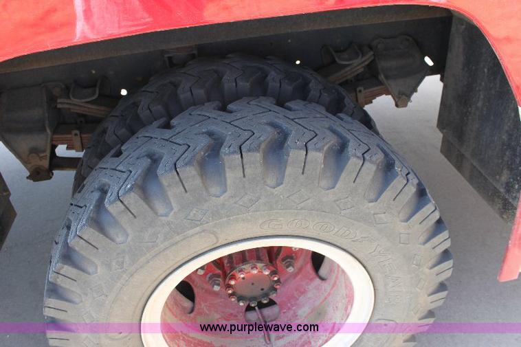 image for item A2569 1984 Ford F700 fire truck