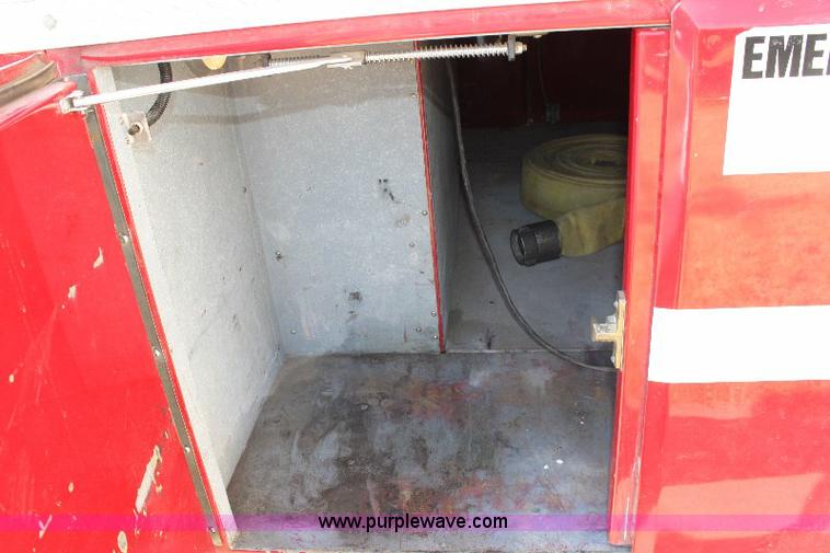 image for item A2569 1984 Ford F700 fire truck