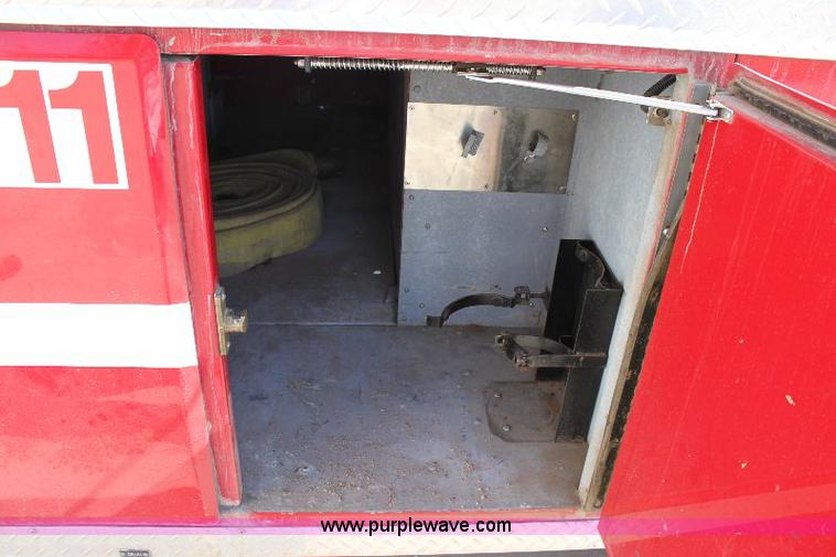 image for item A2569 1984 Ford F700 fire truck