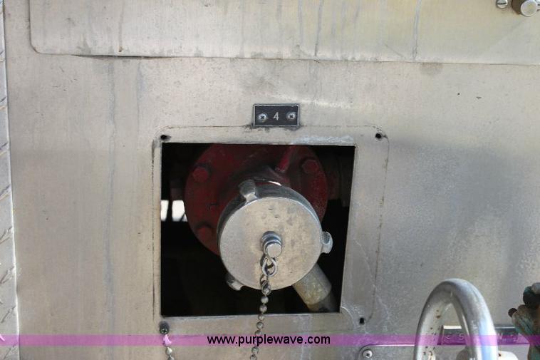 image for item A2569 1984 Ford F700 fire truck