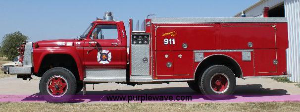 image for item A2570 1979 Ford F700 fire truck