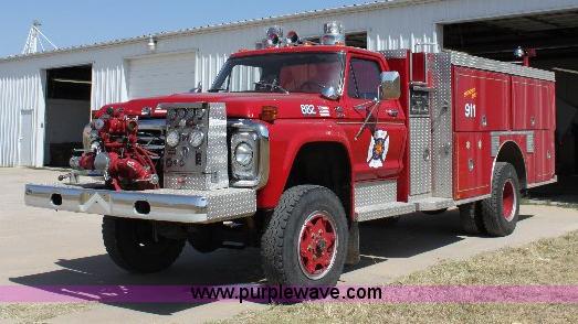 image for item A2570 1979 Ford F700 fire truck