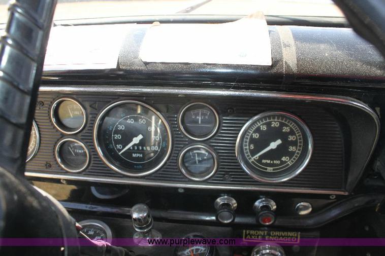 image for item A2570 1979 Ford F700 fire truck