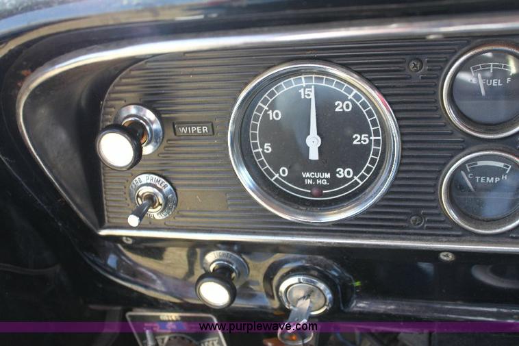 image for item A2570 1979 Ford F700 fire truck