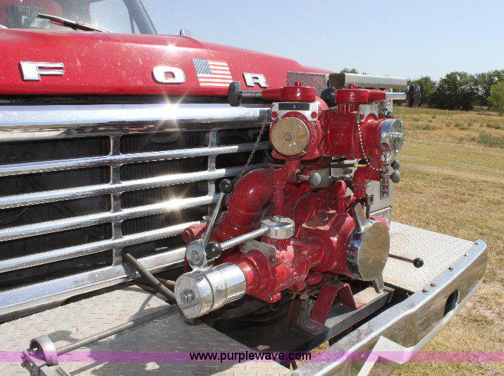 image for item A2570 1979 Ford F700 fire truck