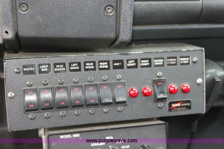 image for item A2574 1992 Chevrolet Kodiak SVI air and light truck