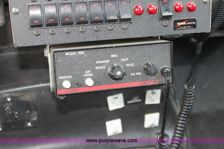 image for item A2574 1992 Chevrolet Kodiak SVI air and light truck