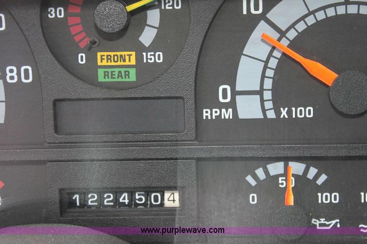 image for item A2574 1992 Chevrolet Kodiak SVI air and light truck