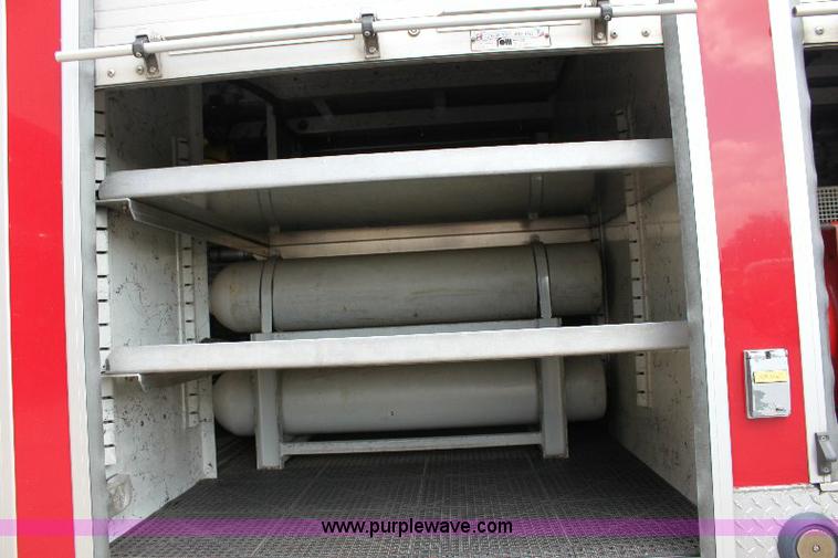 image for item A2574 1992 Chevrolet Kodiak SVI air and light truck