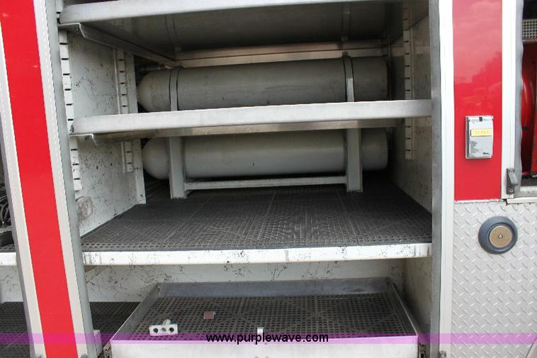 image for item A2574 1992 Chevrolet Kodiak SVI air and light truck