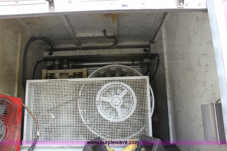 image for item A2574 1992 Chevrolet Kodiak SVI air and light truck