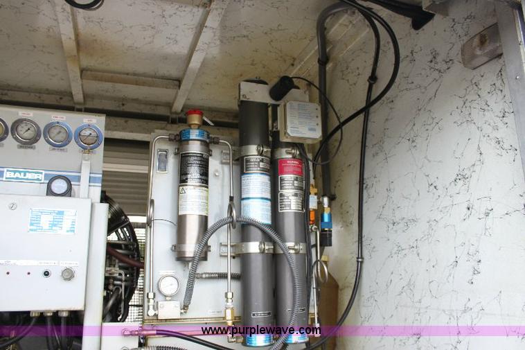 image for item A2574 1992 Chevrolet Kodiak SVI air and light truck