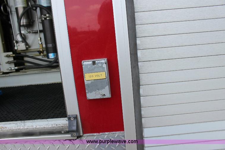 image for item A2574 1992 Chevrolet Kodiak SVI air and light truck