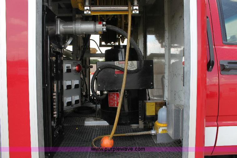 image for item A2574 1992 Chevrolet Kodiak SVI air and light truck