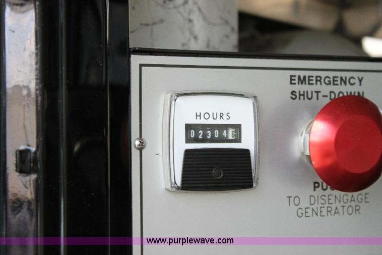 image for item A2574 1992 Chevrolet Kodiak SVI air and light truck