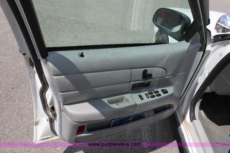 image for item A2578 2004 Ford Crown Victoria Police Interceptor