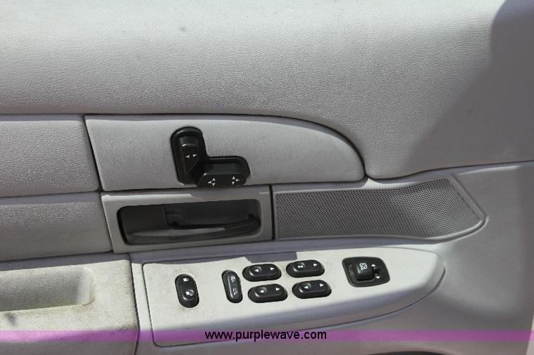 image for item A2578 2004 Ford Crown Victoria Police Interceptor