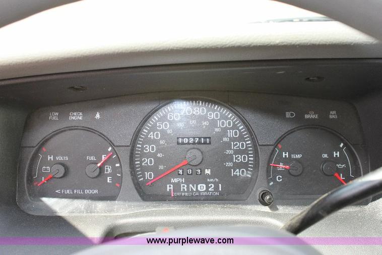 image for item A2578 2004 Ford Crown Victoria Police Interceptor