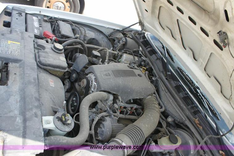 image for item A2578 2004 Ford Crown Victoria Police Interceptor